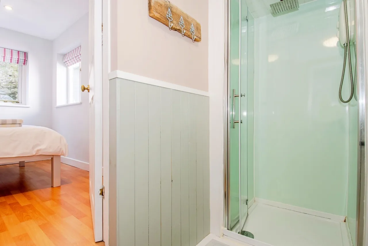 Garrett Street, Cawsand, PL10, photo 13