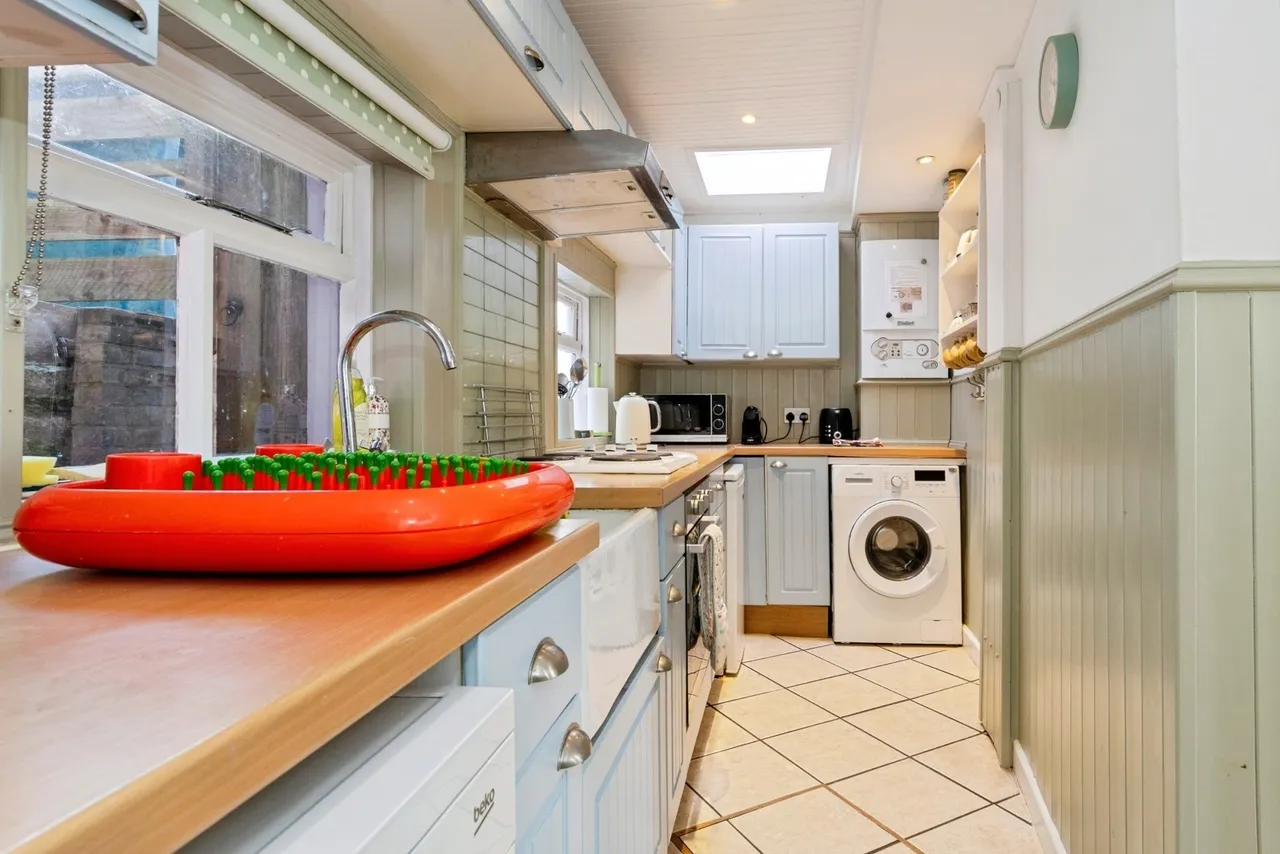 Garrett Street, Cawsand, PL10, photo 7