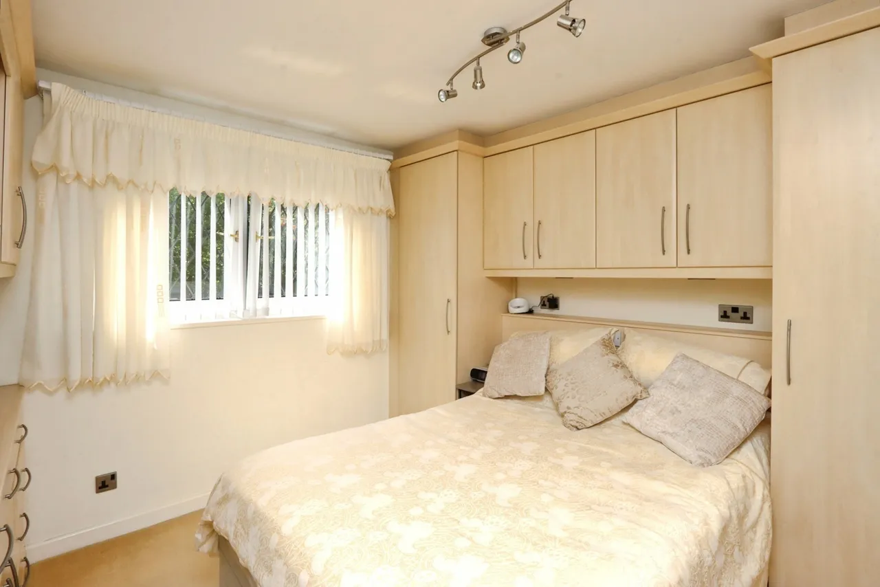 Park Grange Croft, SHEFFIELD, South Yorkshire, S2, photo 6