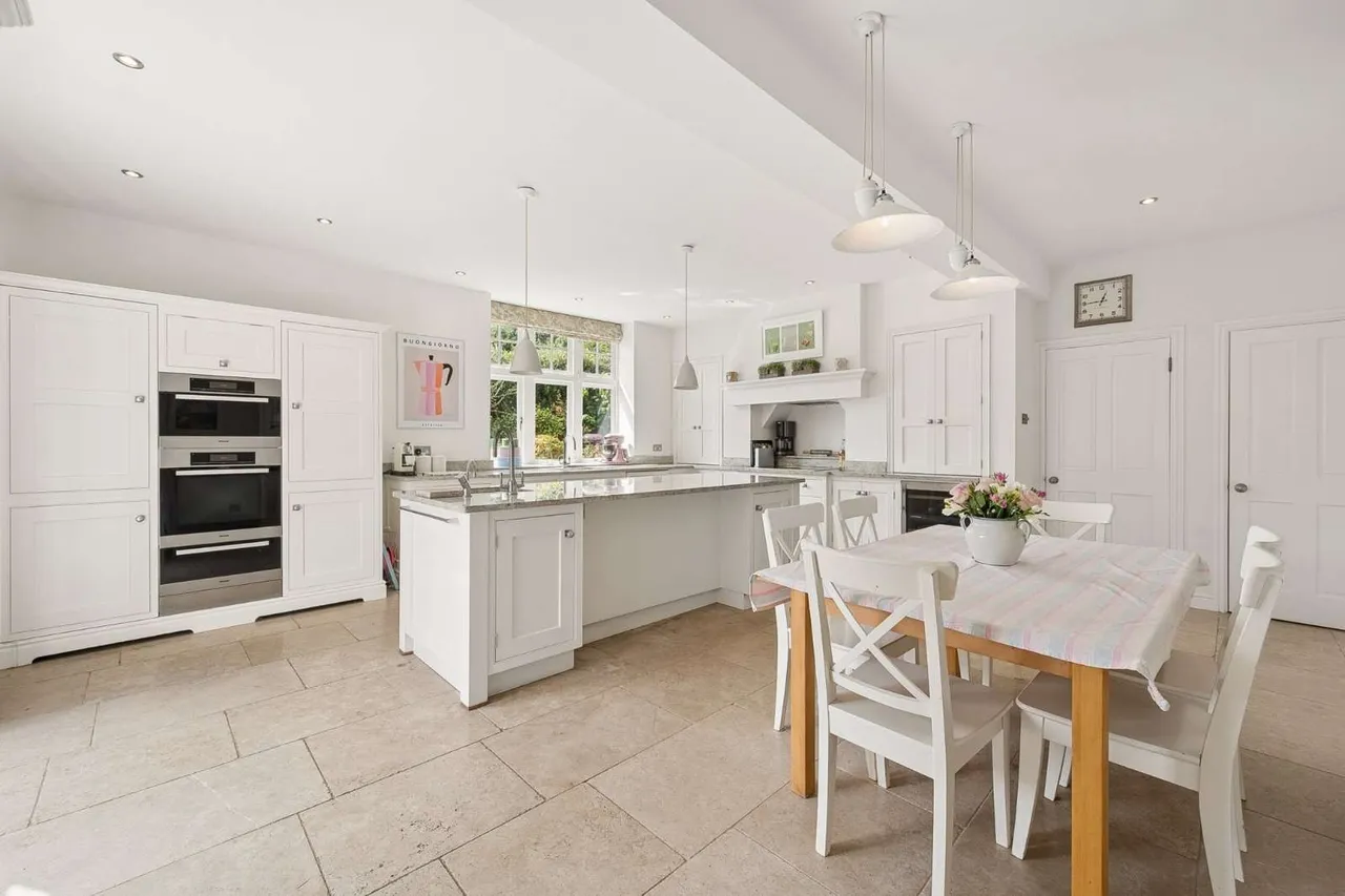 Hawthorn Park, Wilmslow, Cheshire, SK9 5BP, photo 6