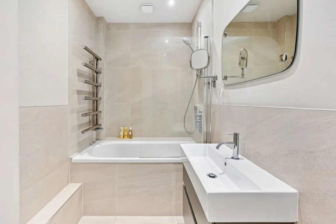Warwick Square, Pimlico, SW1V, photo 10