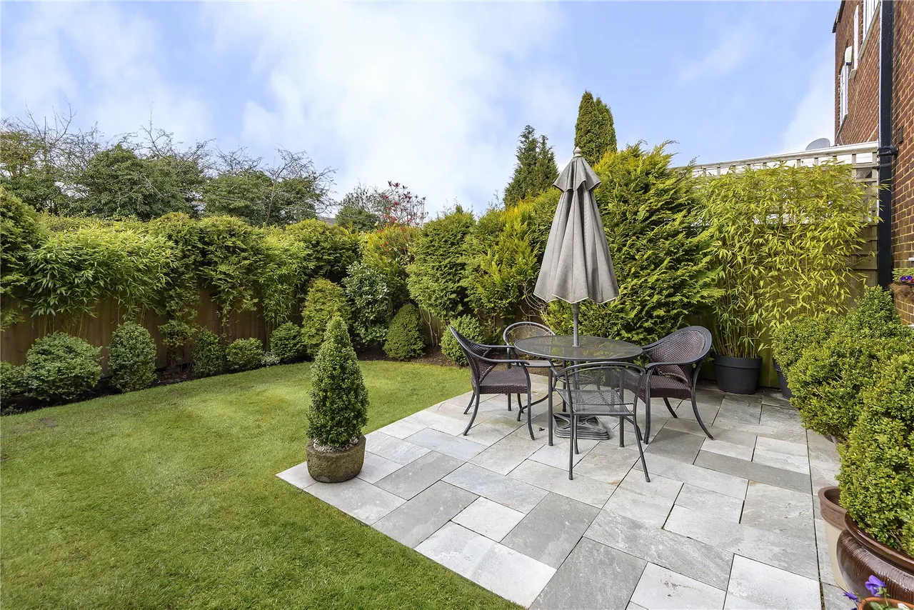 Sandmoor Mews, Alwoodley, photo 12