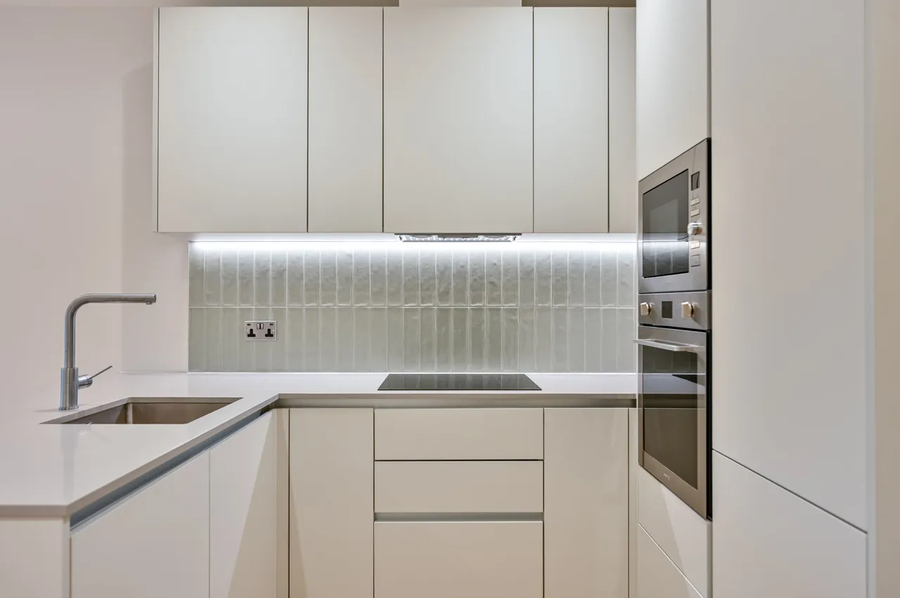 Greenford, UB6, photo 16