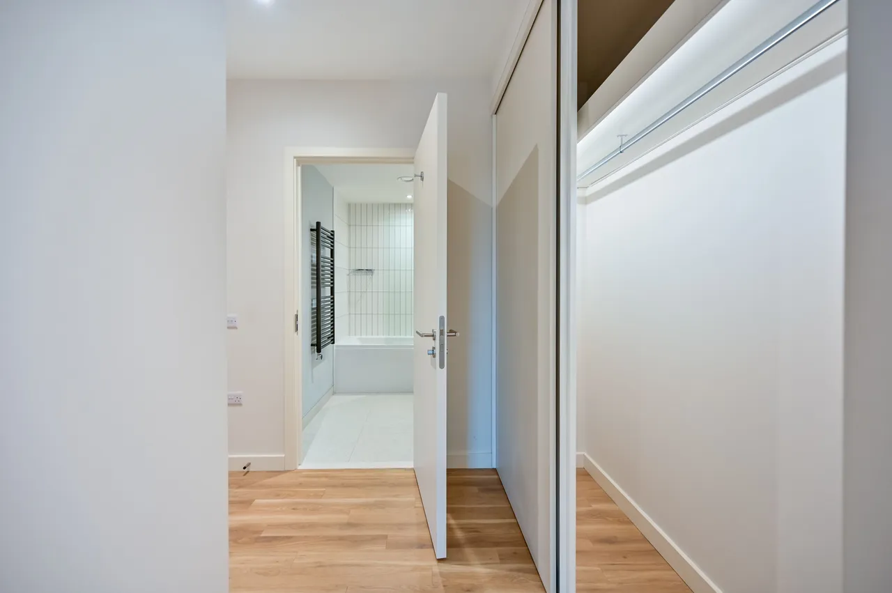 Greenford, UB6, photo 19