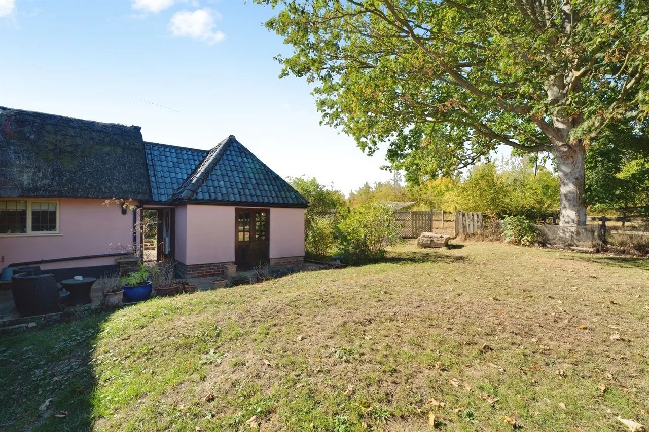 Valley Lane, Buxhall, IP14, photo 23