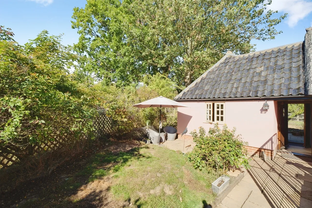 Valley Lane, Buxhall, IP14, photo 21