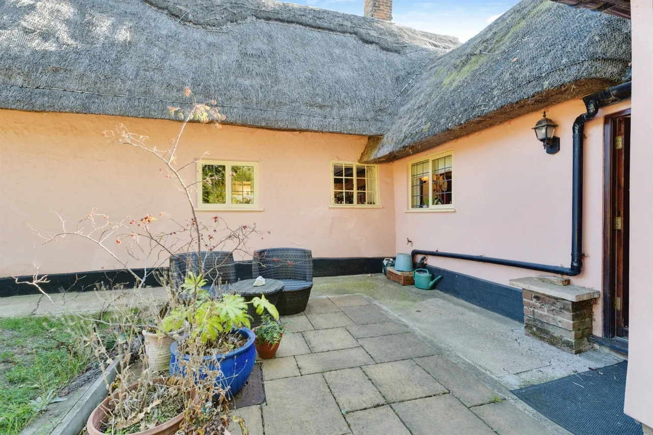 Valley Lane, Buxhall, IP14, photo 18