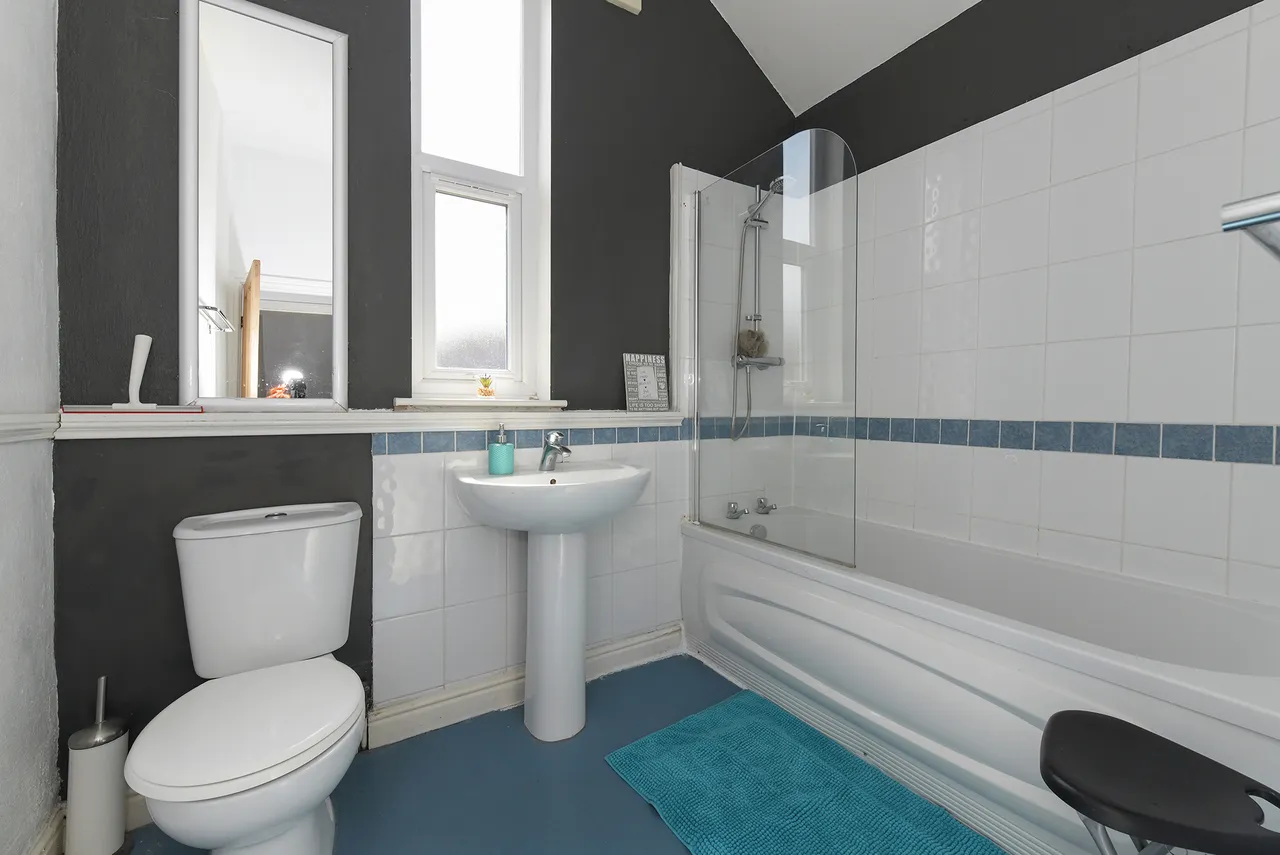 Portland Road, NG7, photo 9