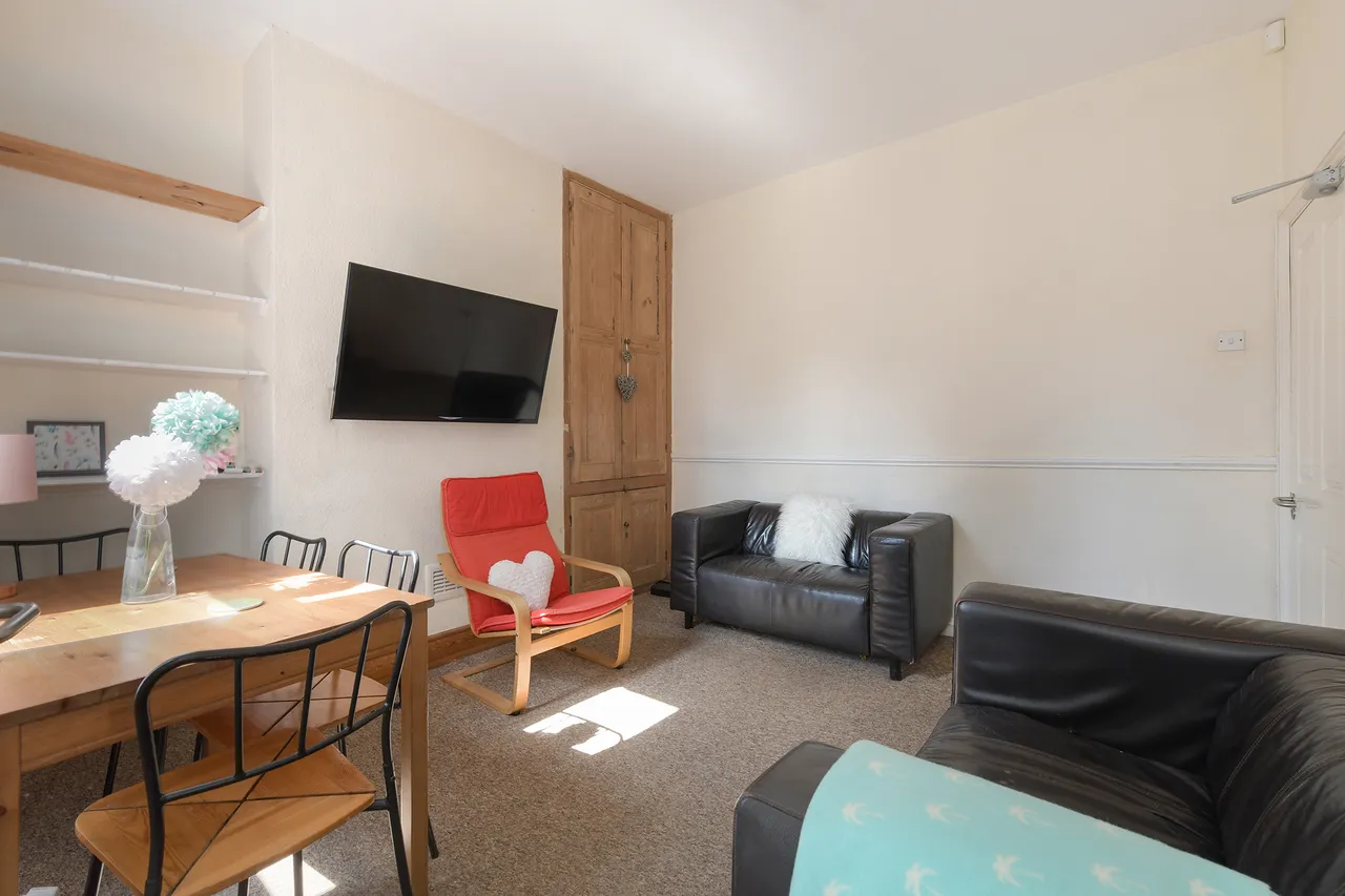 Portland Road, NG7, photo 2
