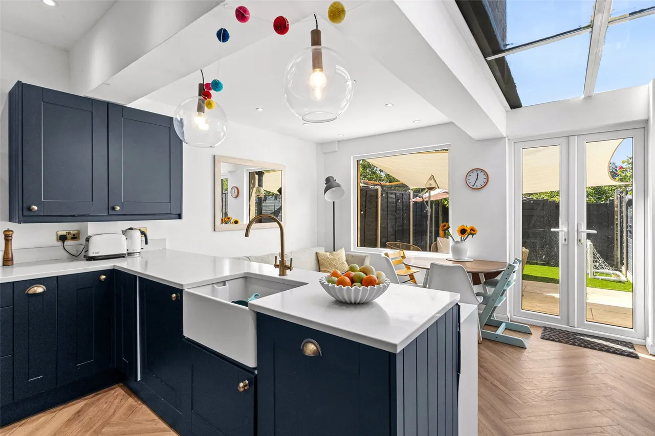 Andover Road, Twickenham, TW2 6PD, photo 2