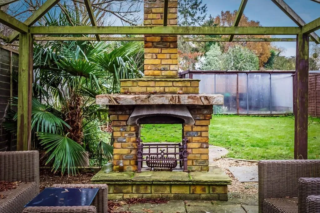 Cock Lane, Fetcham, KT22, photo 23