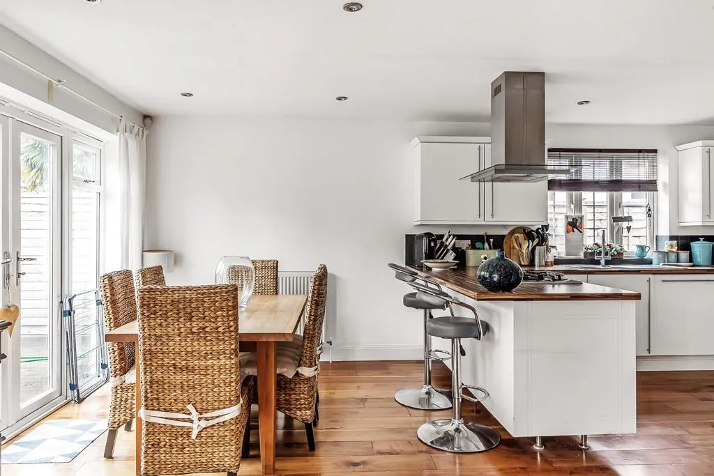 Cock Lane, Fetcham, KT22, photo 18