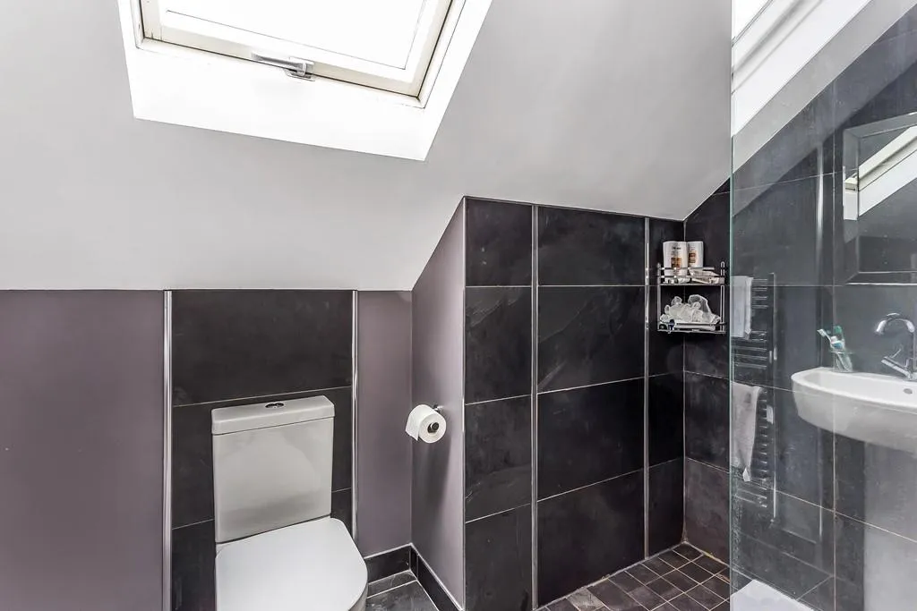 Cock Lane, Fetcham, KT22, photo 6