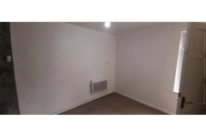 Dillotford Avenue, Coventry, photo 6