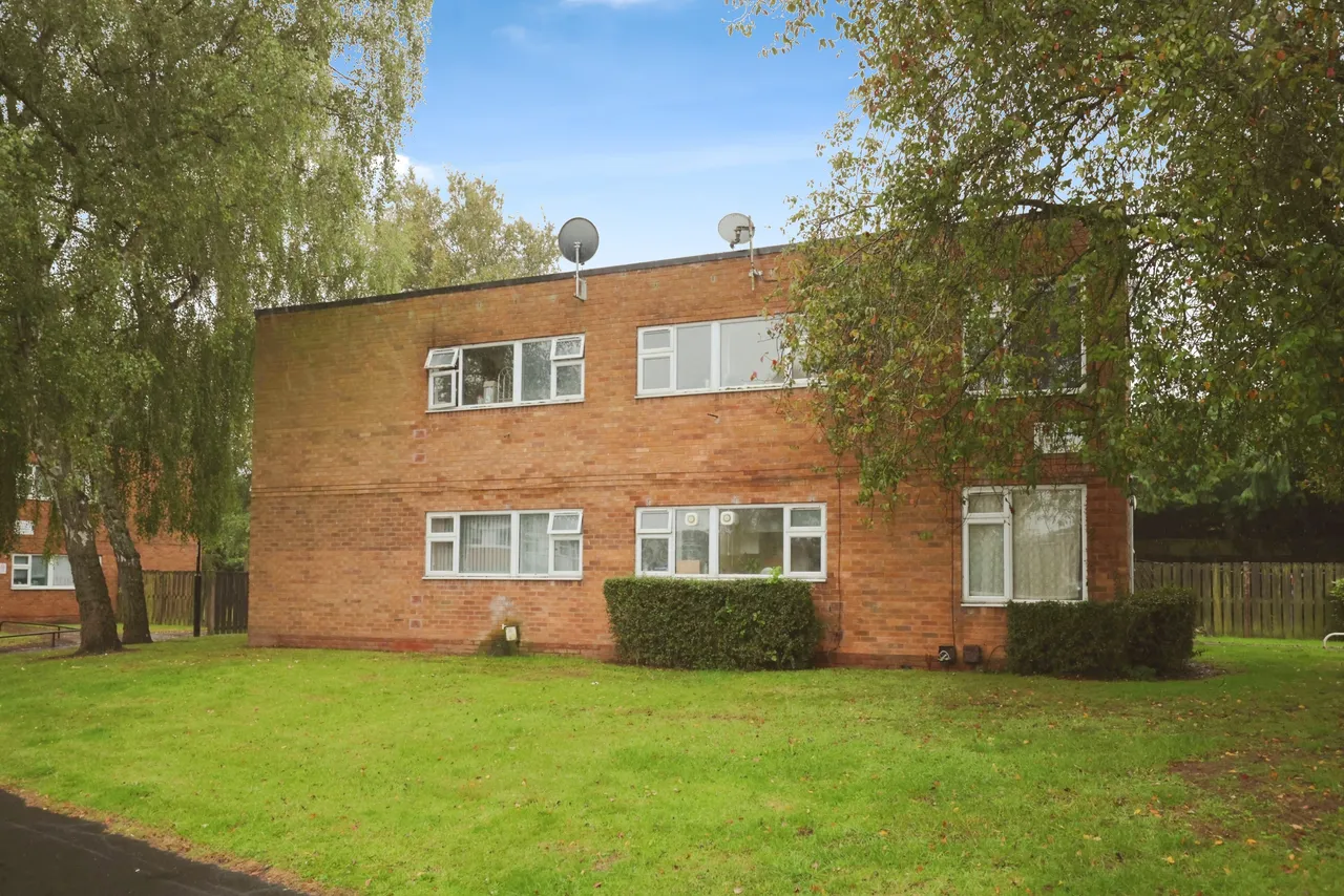 1 bed flat for sale — Dillotford Avenue, Coventry