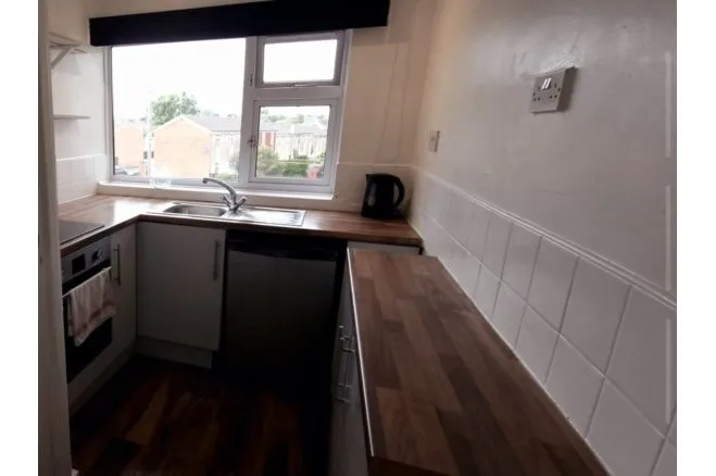 Dillotford Avenue, Coventry, photo 3