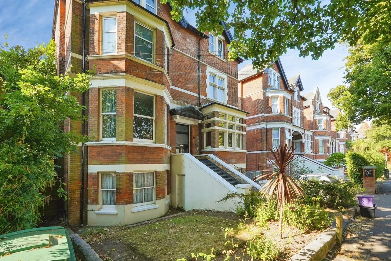 Bouverie Road West, Folkestone, Kent, CT20, photo 14
