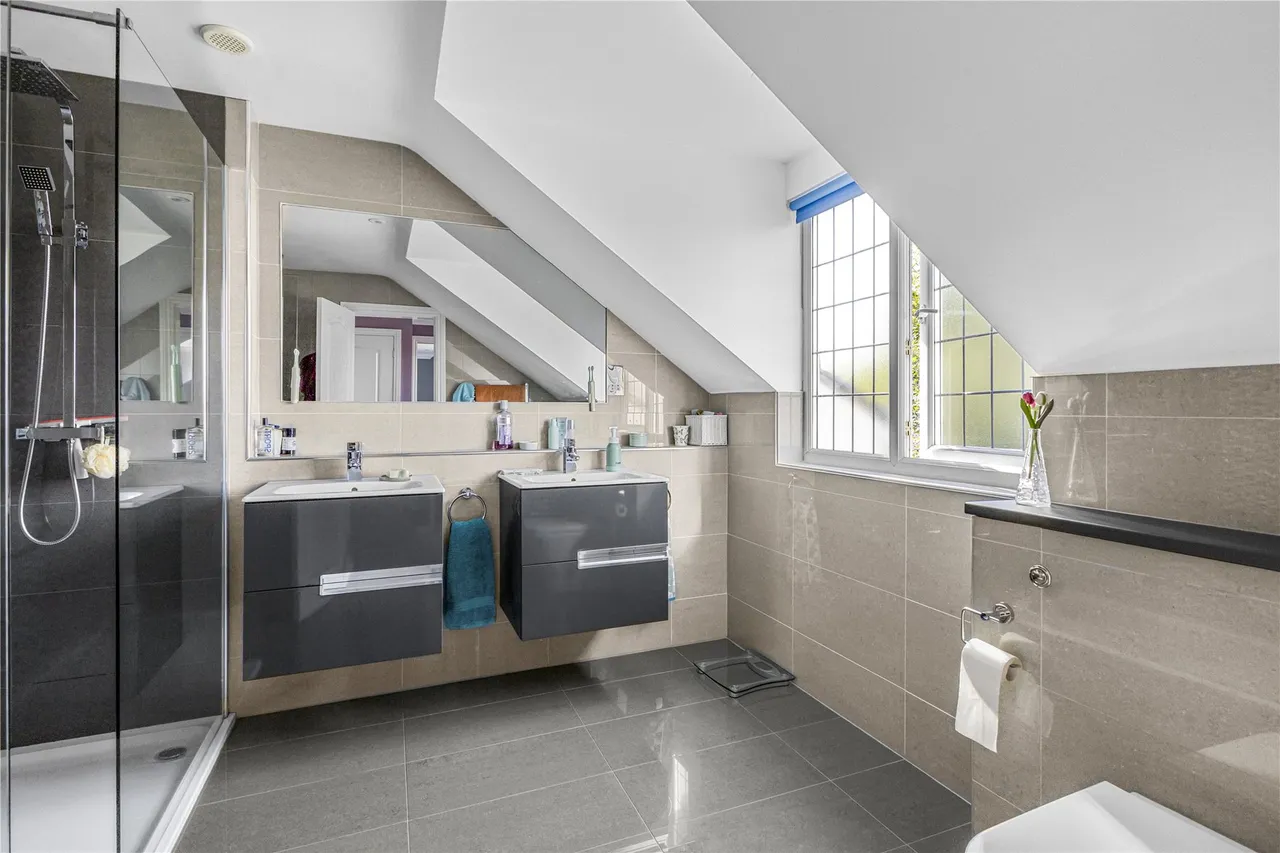 Orchard Close, West End, GU24, photo 15