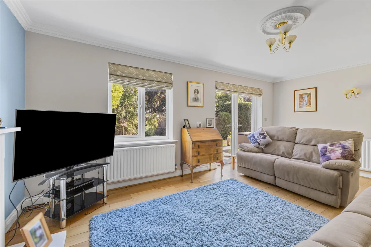 Orchard Close, West End, GU24, photo 6