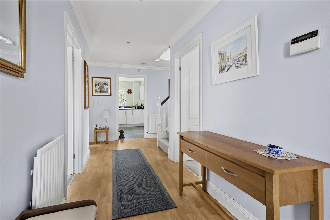 Orchard Close, West End, GU24, photo 10