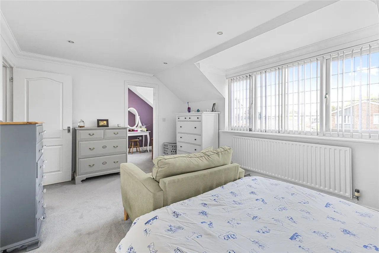Orchard Close, West End, GU24, photo 13