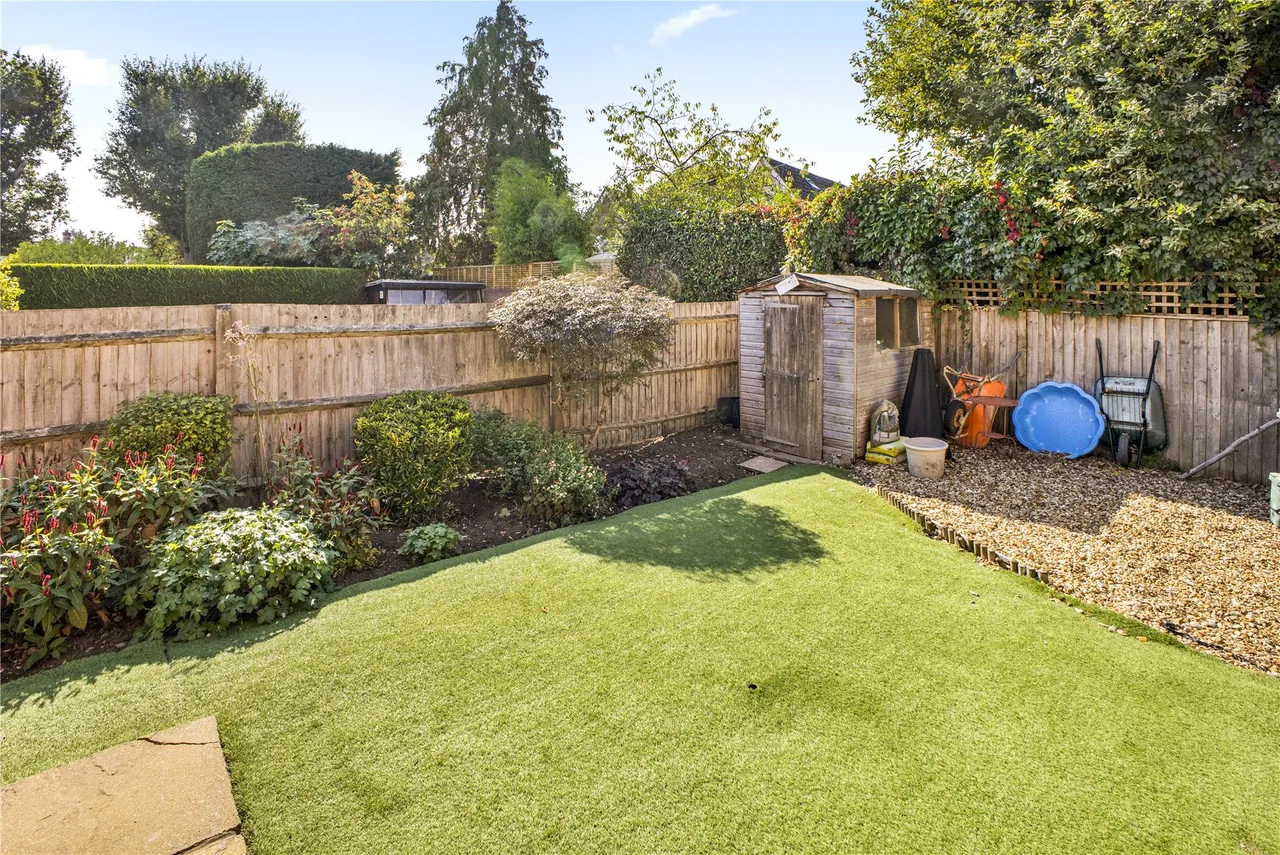 Orchard Close, West End, GU24, photo 23