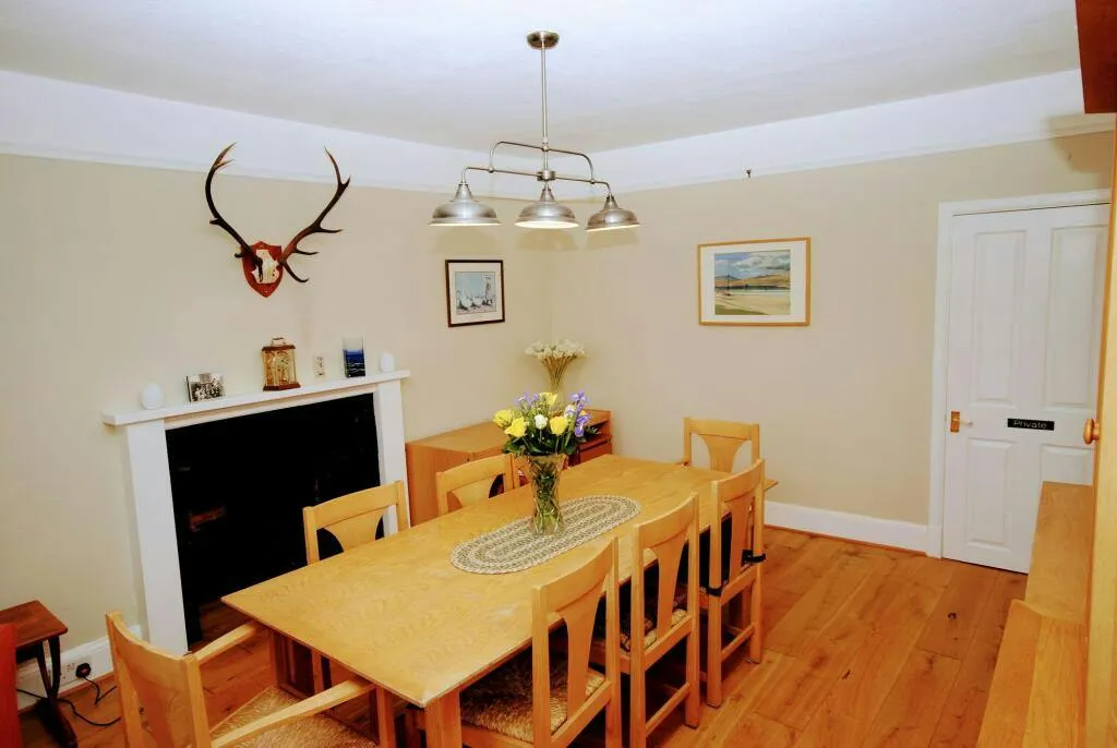 19 Main Street, Lochinver, IV27, photo 3