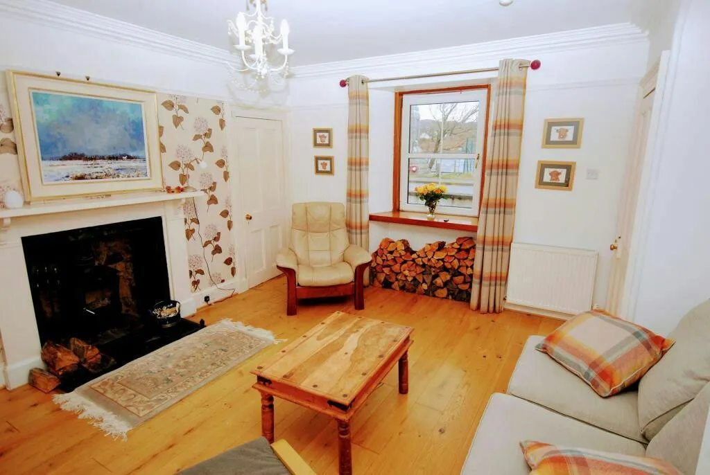 19 Main Street, Lochinver, IV27, photo 2