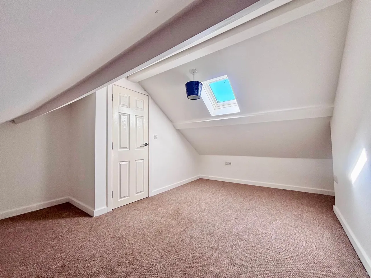 High Street, Measham, DE12, photo 8