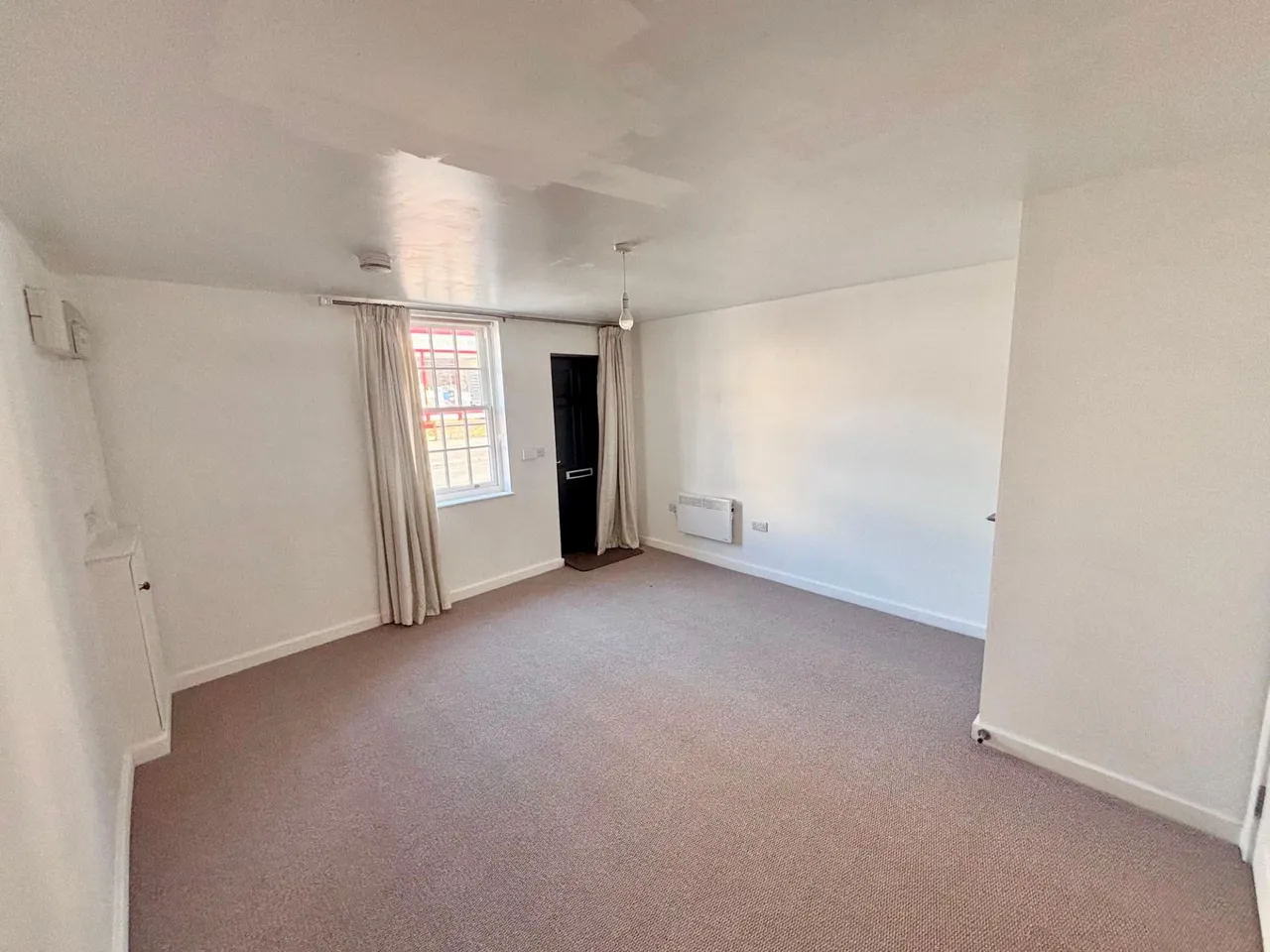High Street, Measham, DE12, photo 9