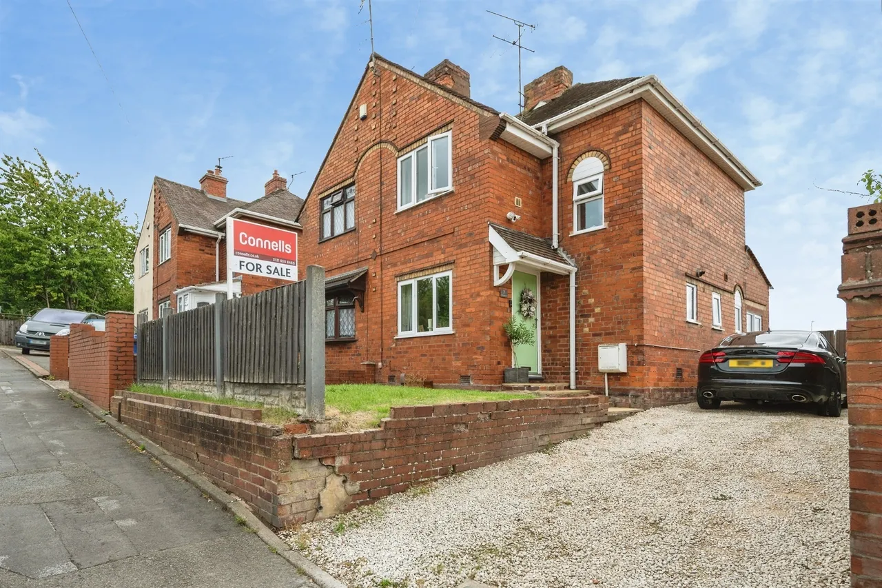 3 bed house for sale — Maypole Hill, Halesowen