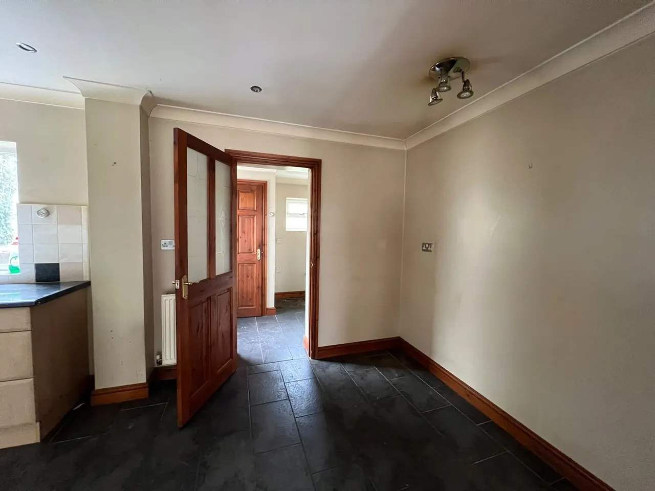 Panteg, Llanelli, SA15, photo 6