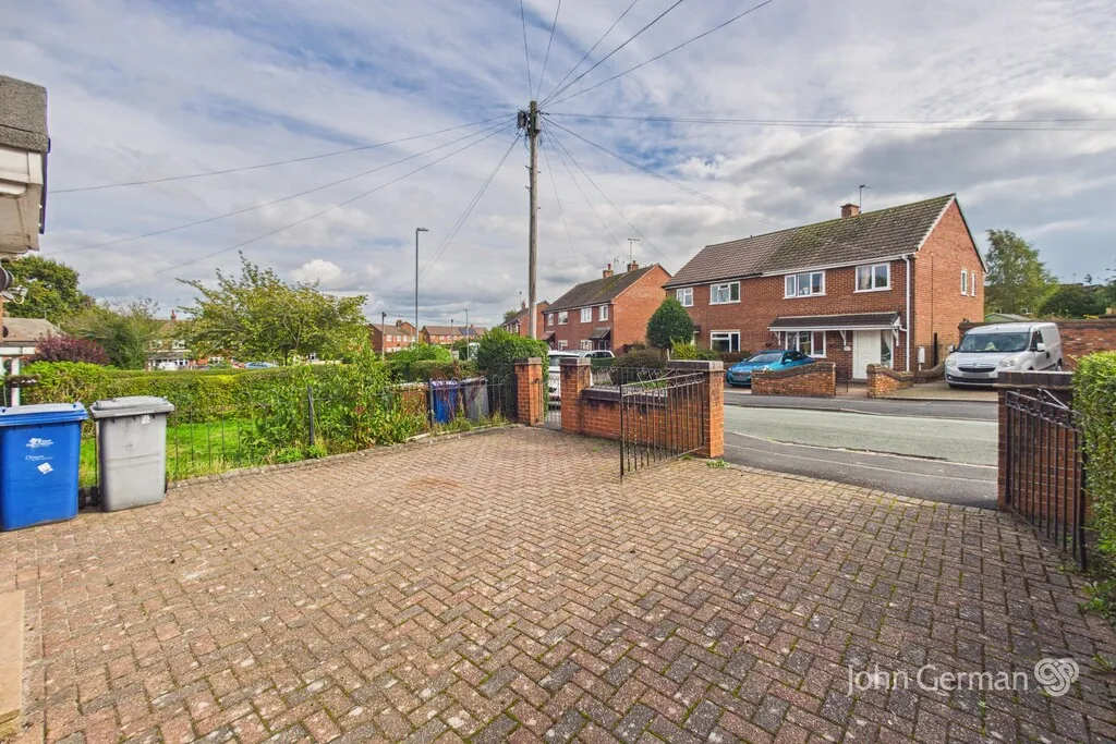 Mosley Drive, Uttoxeter, photo 26