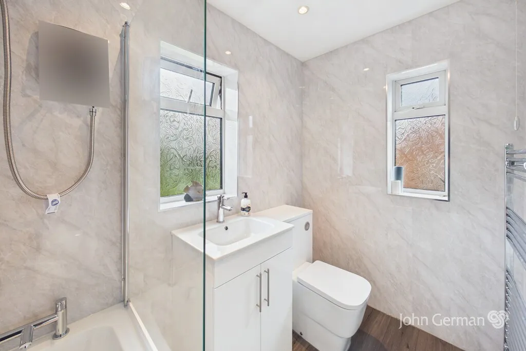 Mosley Drive, Uttoxeter, photo 19