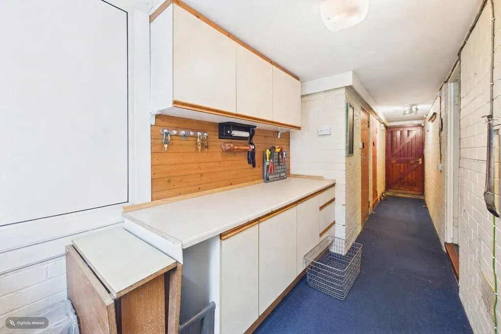 Mosley Drive, Uttoxeter, photo 9