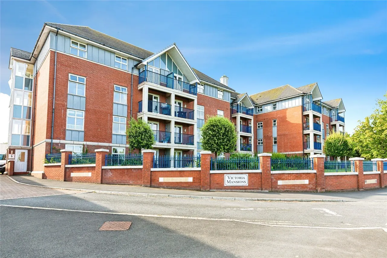 Newton Drive, Blackpool, FY3, photo 2