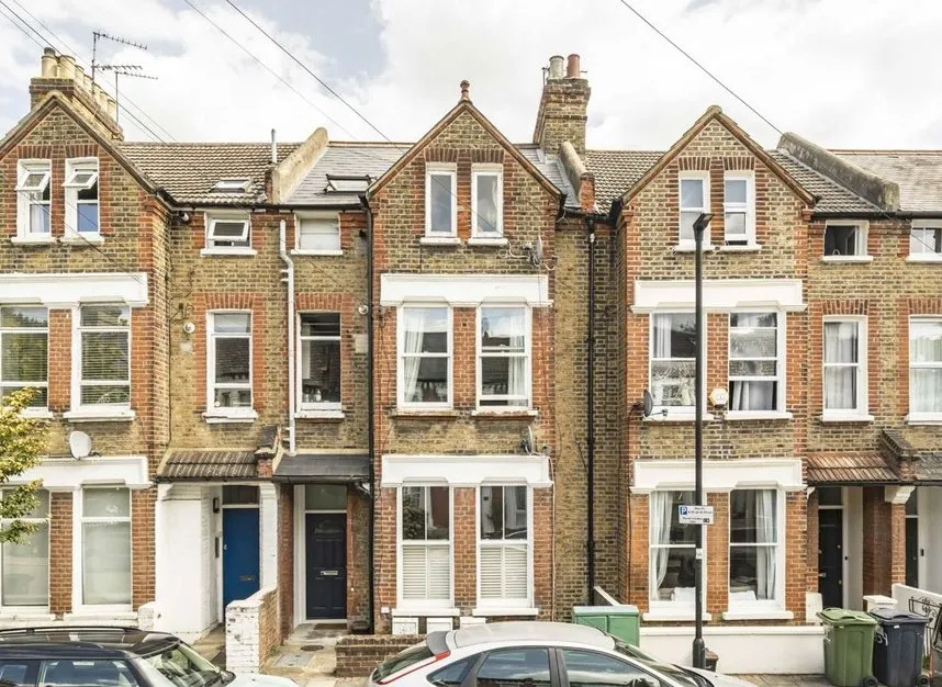 2 bed flat to rent — Kenwyn Road, Clapham, SW4