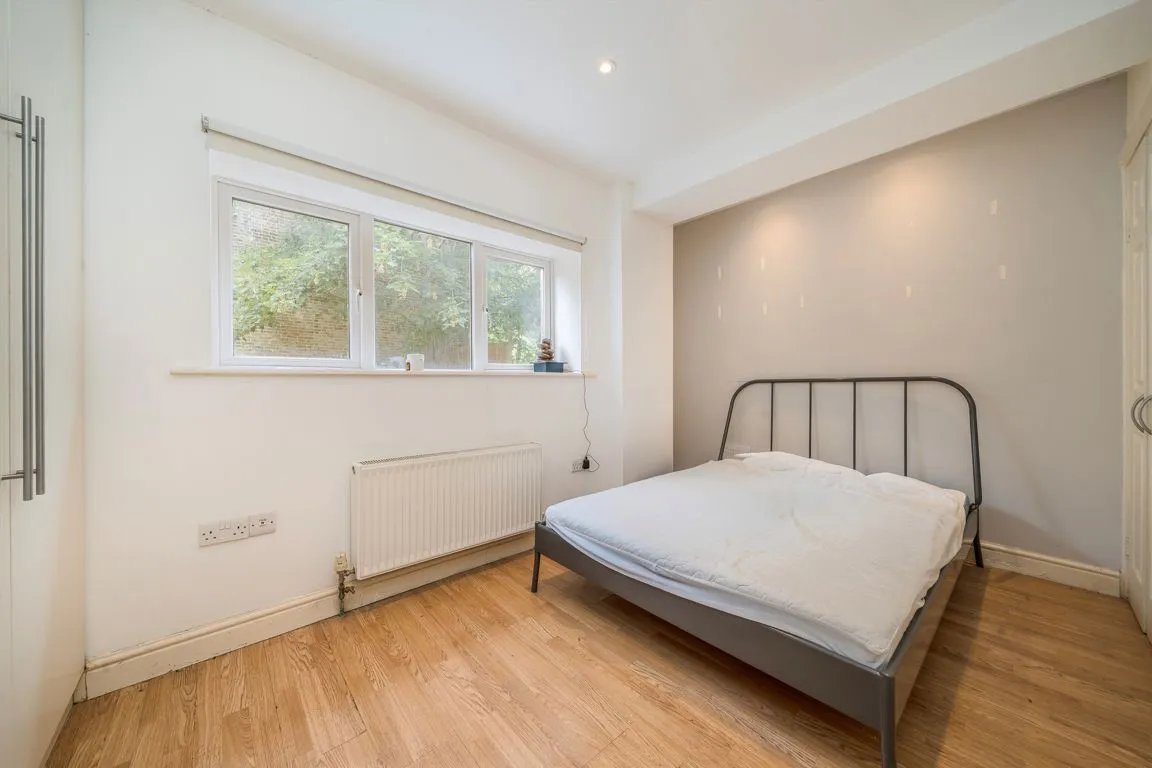 Rosendale Road, SE24, photo 2
