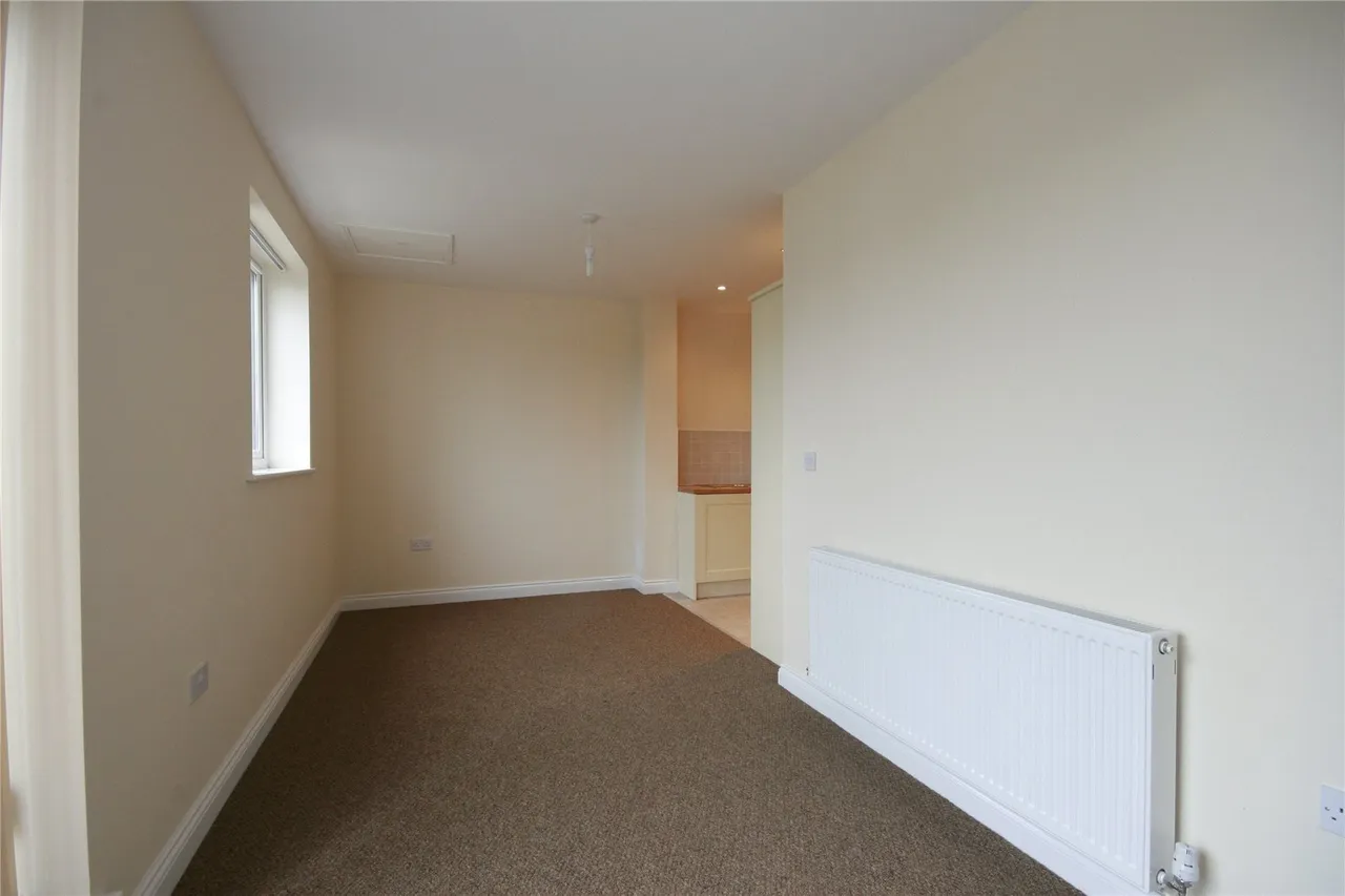 Stafford Road, Wolverhampton, West Midlands, WV10, photo 12