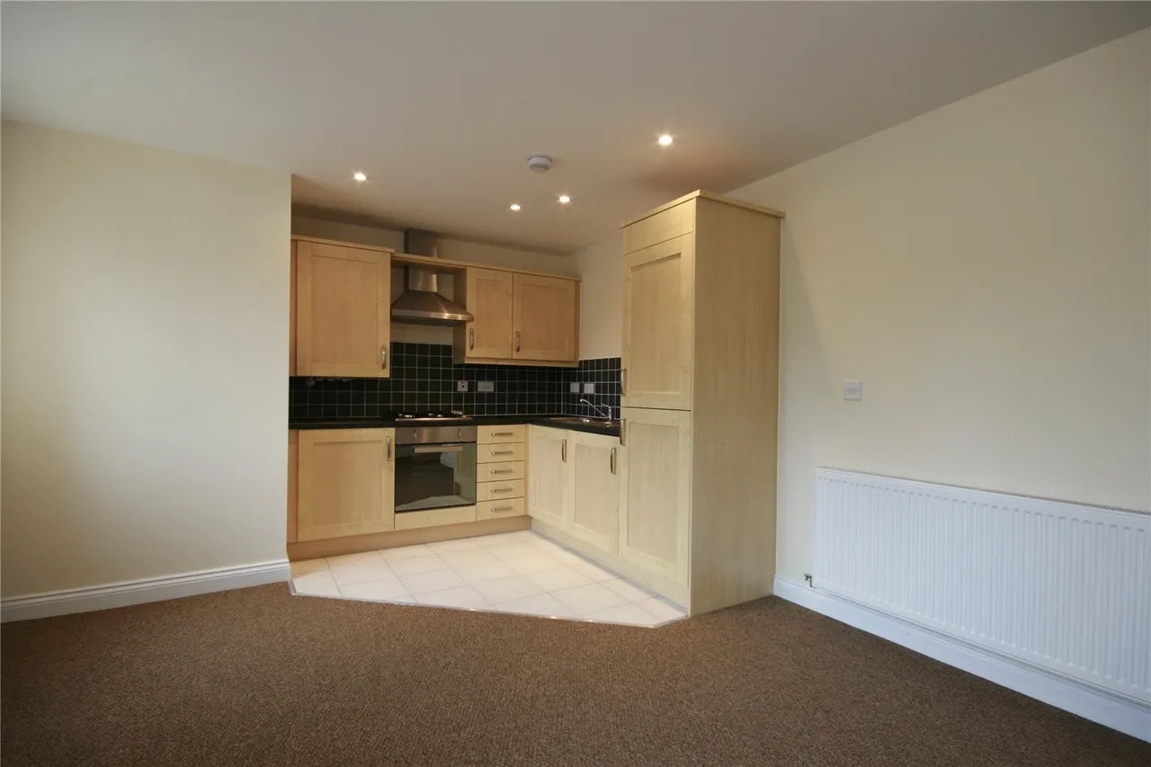 Stafford Road, Wolverhampton, West Midlands, WV10, photo 17