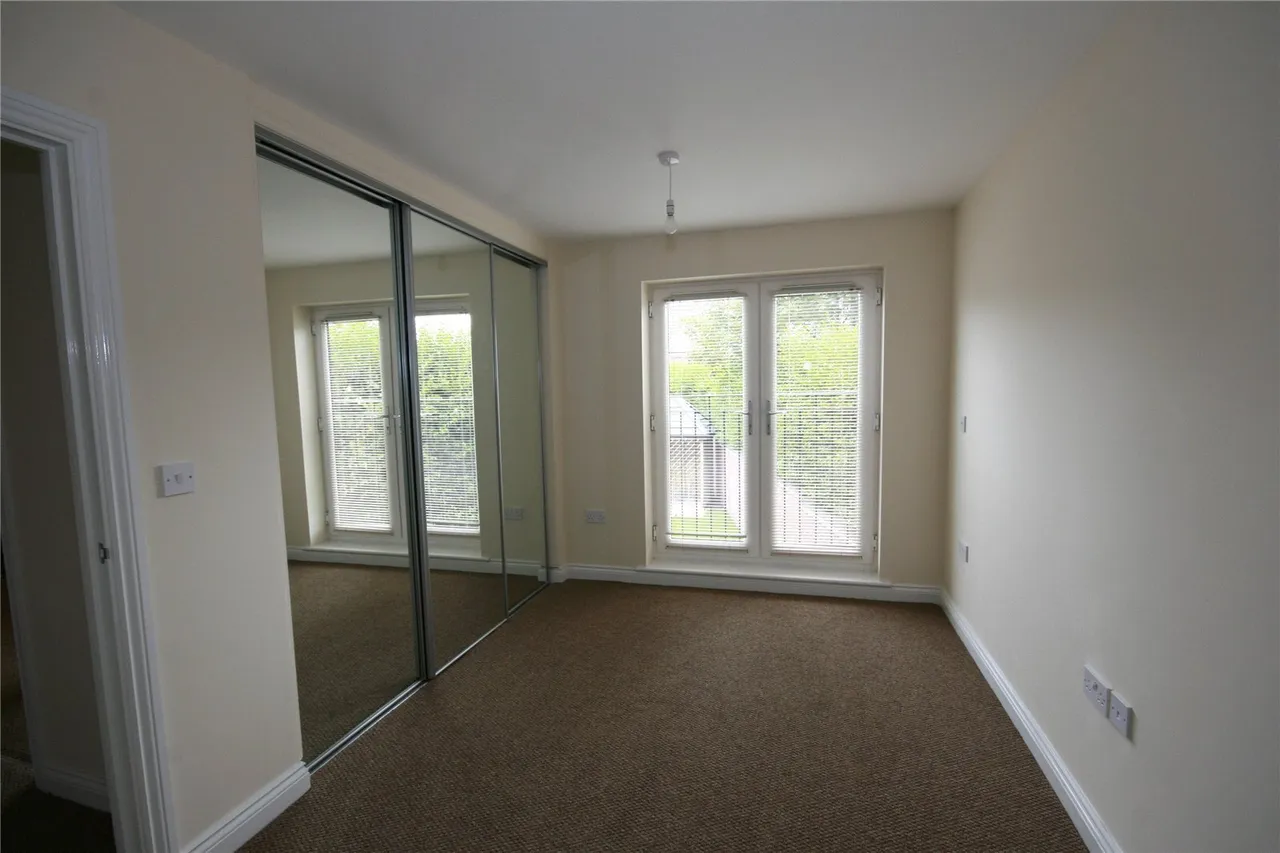 Stafford Road, Wolverhampton, West Midlands, WV10, photo 7
