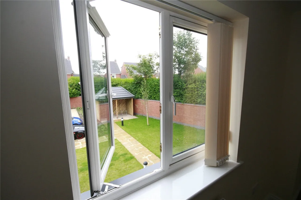 Stafford Road, Wolverhampton, West Midlands, WV10, photo 11