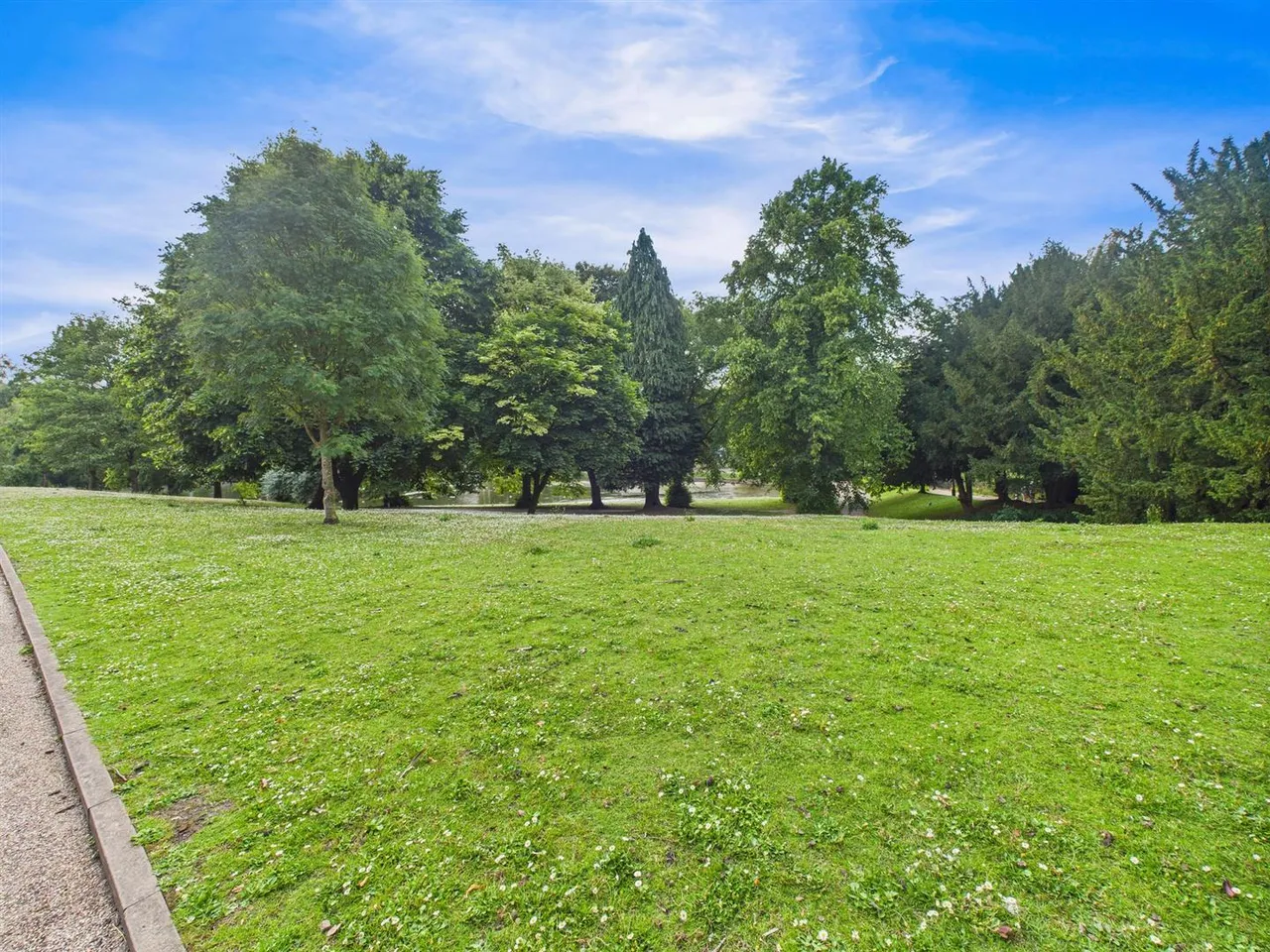 Broad Walk, Buxton, photo 25