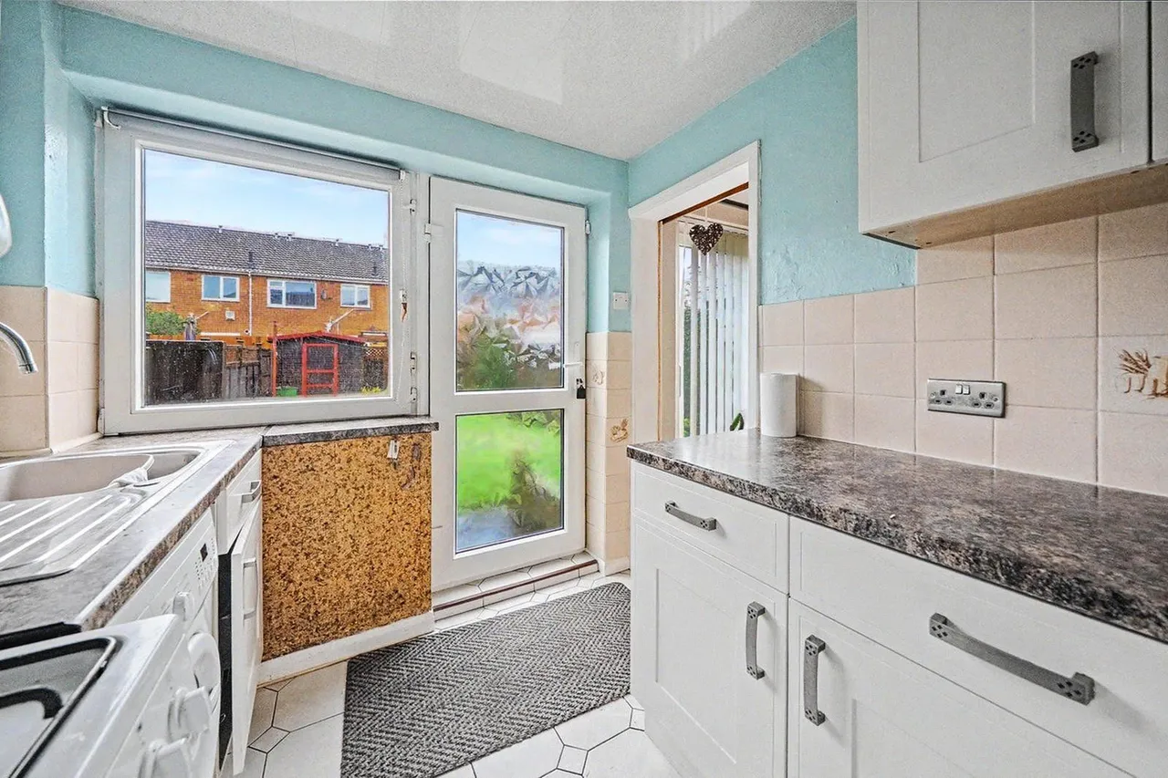 Salisbury View, Horsforth, LS18, photo 4
