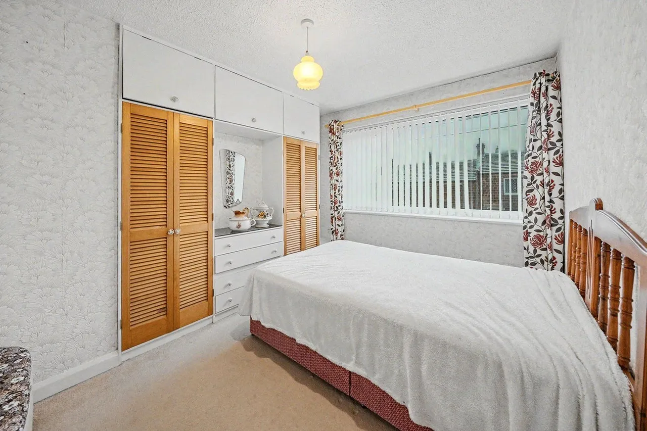 Salisbury View, Horsforth, LS18, photo 13