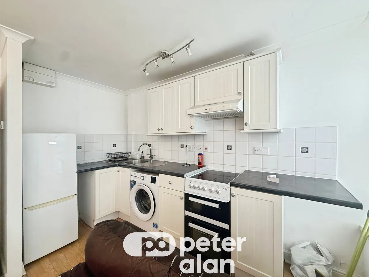 Claude Road, Cardiff, CF24, photo 3