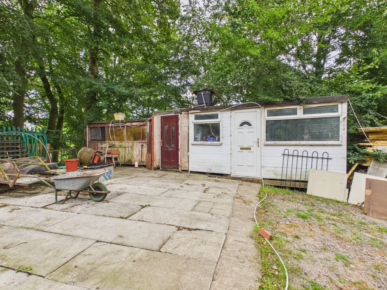 Hillbank Woodend Lane, Hyde, SK14, photo 40