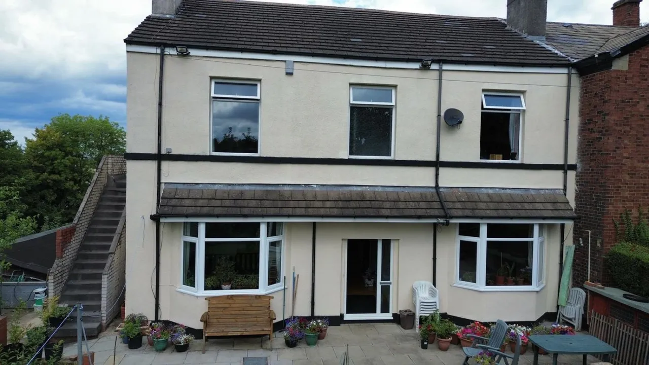 Hillbank Woodend Lane, Hyde, SK14, photo 2