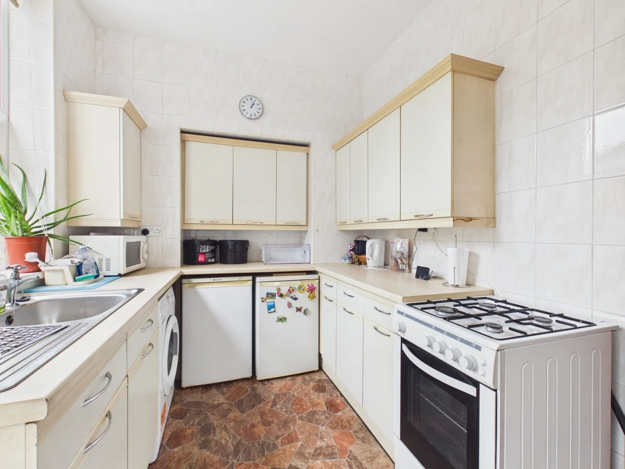 Hillbank Woodend Lane, Hyde, SK14, photo 17