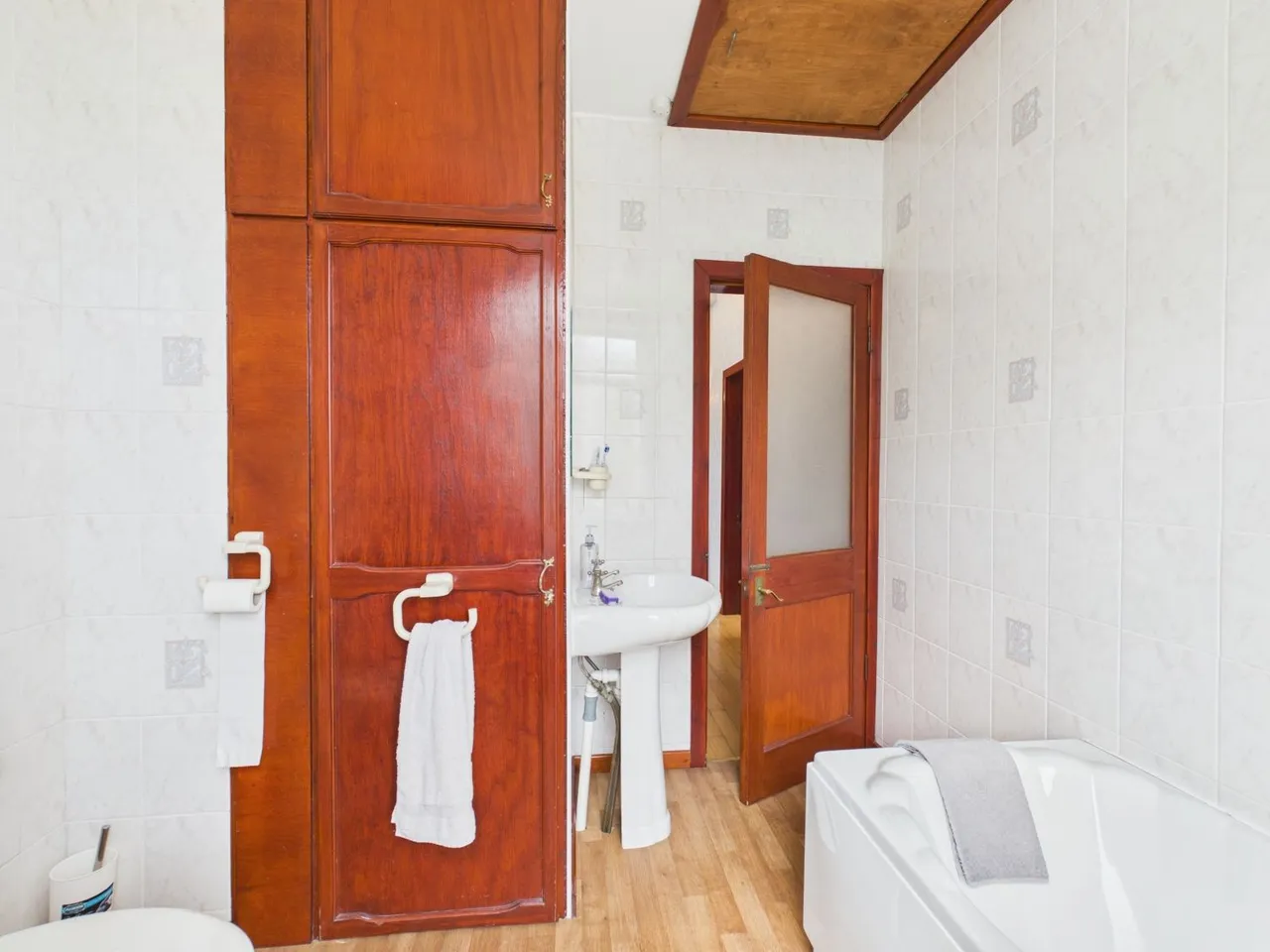 Hillbank Woodend Lane, Hyde, SK14, photo 31